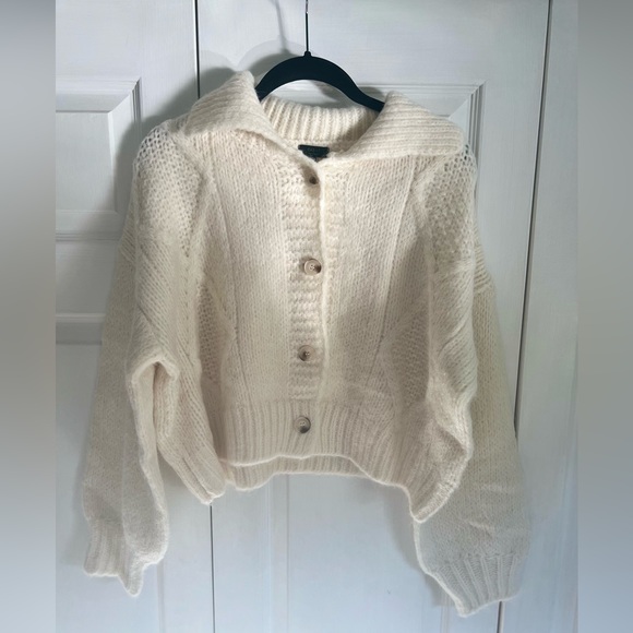 Cream Colored Knit Cardigan - Picture 2 of 5
